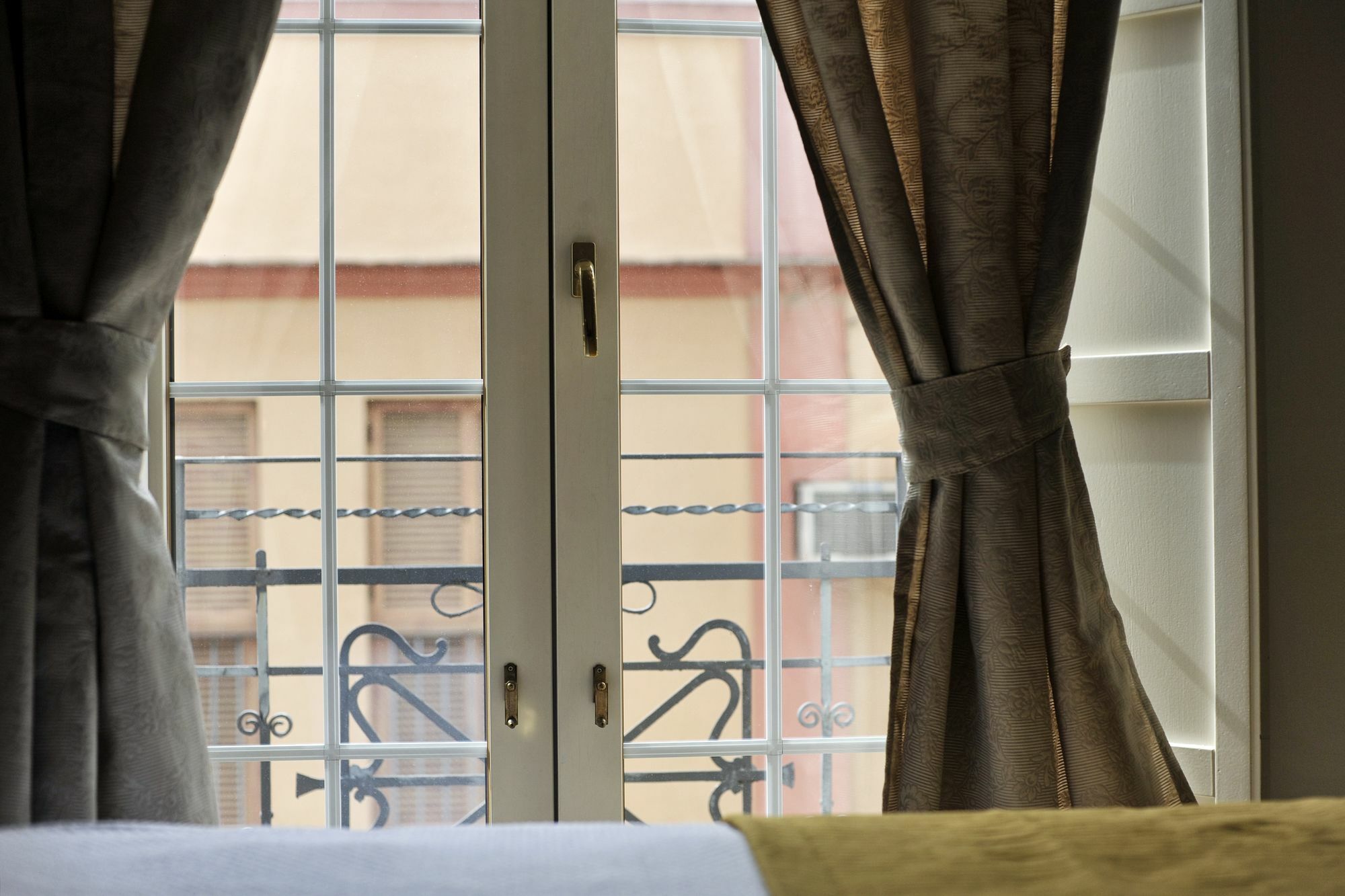 Singular Peral Apartment Seville Ngoại thất bức ảnh